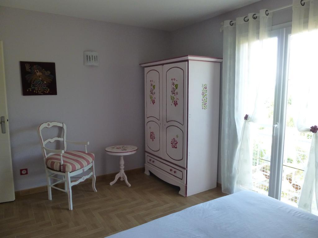 Domaine De Flo Adult A Partir De 16 Ans Bed & Breakfast Saint-Jean-de-la-Blaquiere Rom bilde
